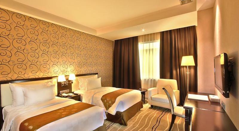 โฟร์ พอยต์ บาย เชอราตัน เมดาน Hotel ภายนอก รูปภาพ